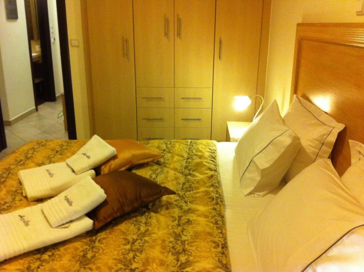 Aerolithos Hotel Adamantas  Екстериор снимка